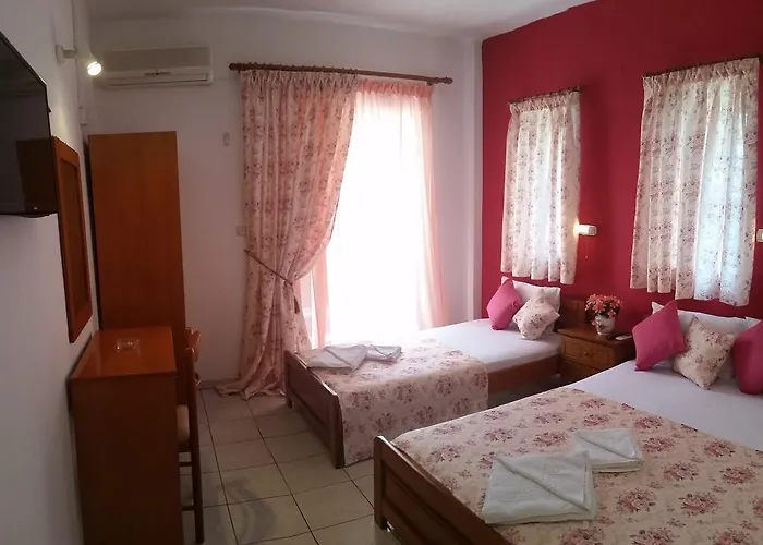 Stella Néos Marmarás